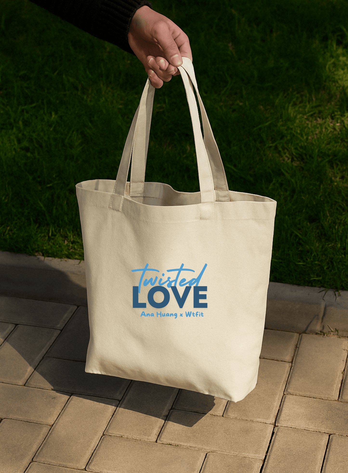 TWISTED LOVE – zipper Tote Bag - What the fit