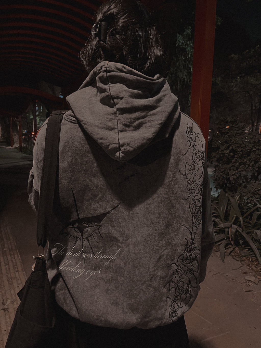 DEVIL'S PREY DISTRESSED - ACID WASH OVERSIZED HOODIE