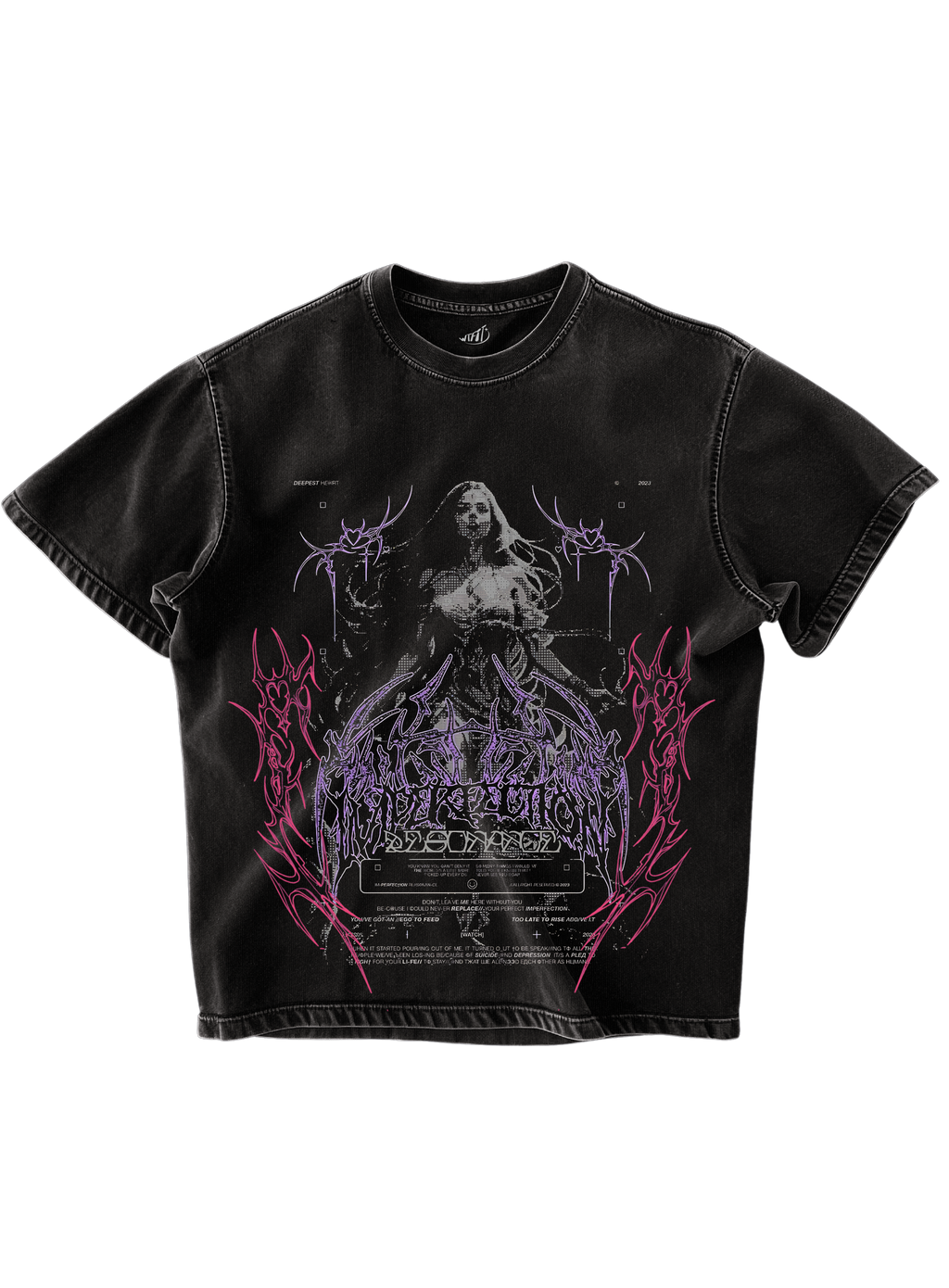 Trendy oversized black T-shirt with bold graphic print – perfect streetwear for Gen Z in India, ideal for casual college and urban fashion looks, aesthetic outfit, oversize tee