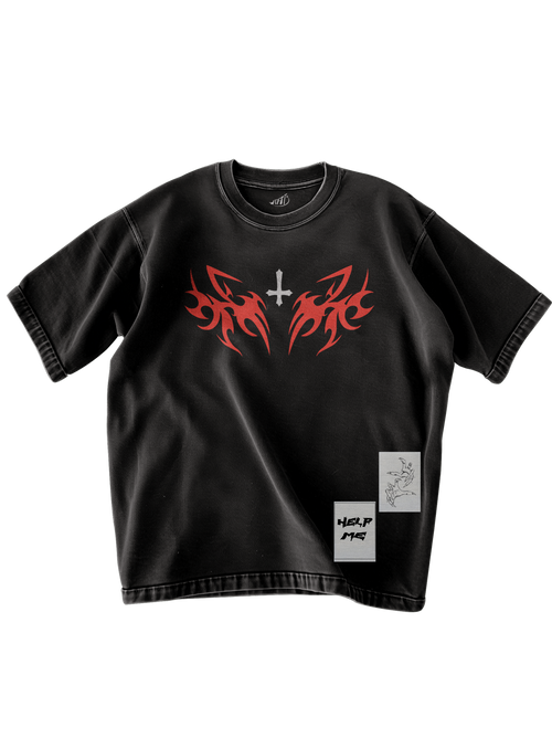 Trendy oversized black tee with bold graphic print – perfect streetwear for Gen Z in India, ideal for casual college and urban fashion looks